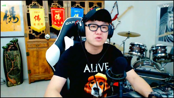 九辰为王小贱抢头条,大佛:感谢