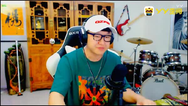 大佛九辰同掉进水里,大佛到底救谁