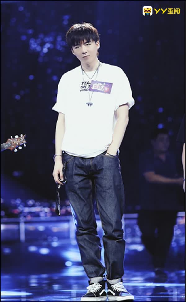 摩登兄弟小宁央视闪亮登场