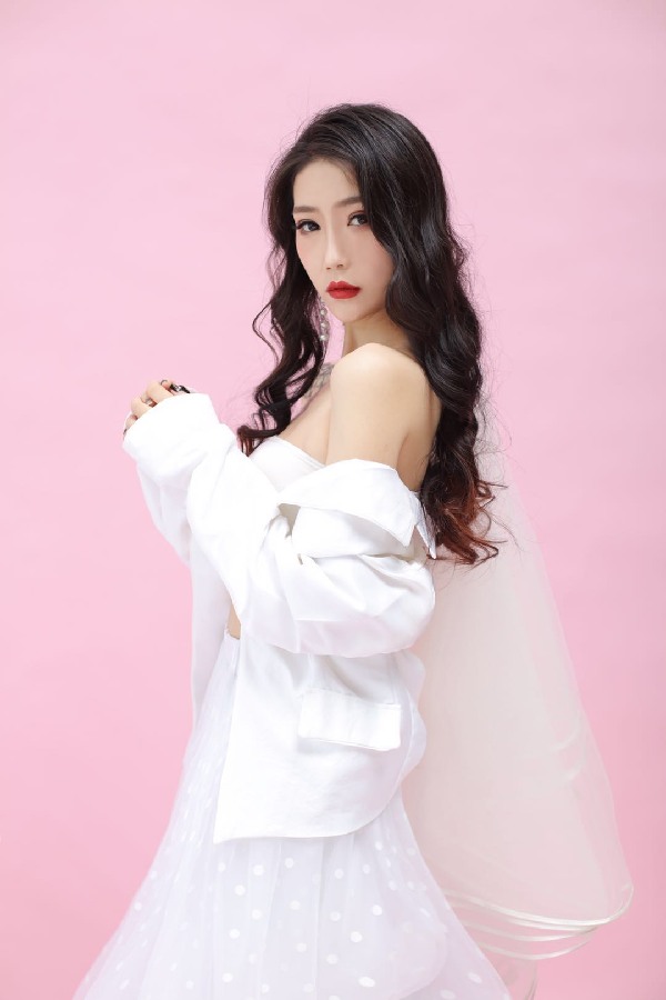 苏娃气质写真照独家大放送