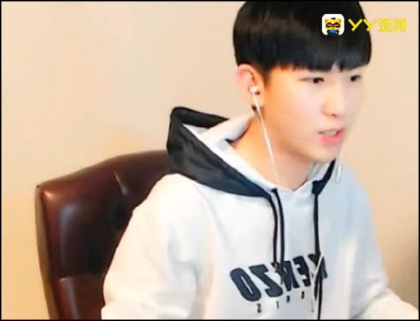 YY星闻_人脉太广!帅总九杀八下线聚会_歪歪聚