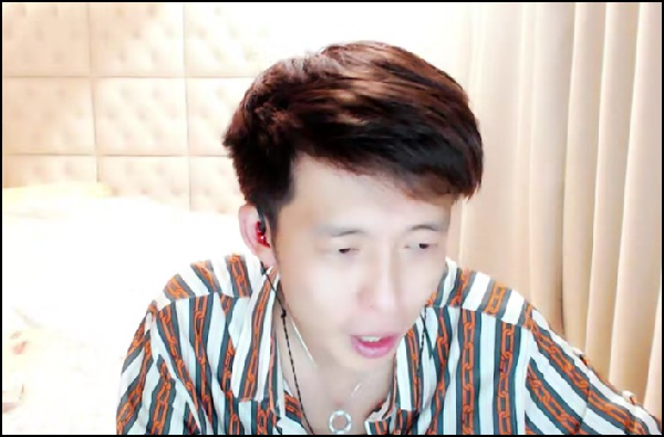 粉丝集体道歉,王冕努力拉票