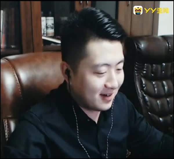 小洲周年庆:大哥送现金送房子?