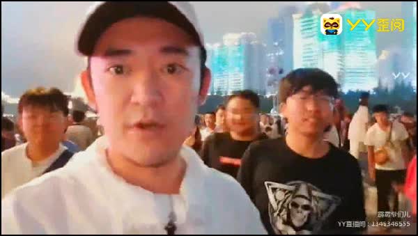 最新！霹雳爷们儿正式签约中国蓝