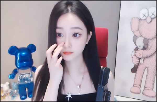 乌鸡哥是他这位壕公开自曝身份
