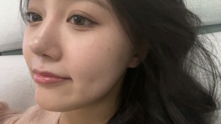 真女神天生丽质洛瑶晒素颜照