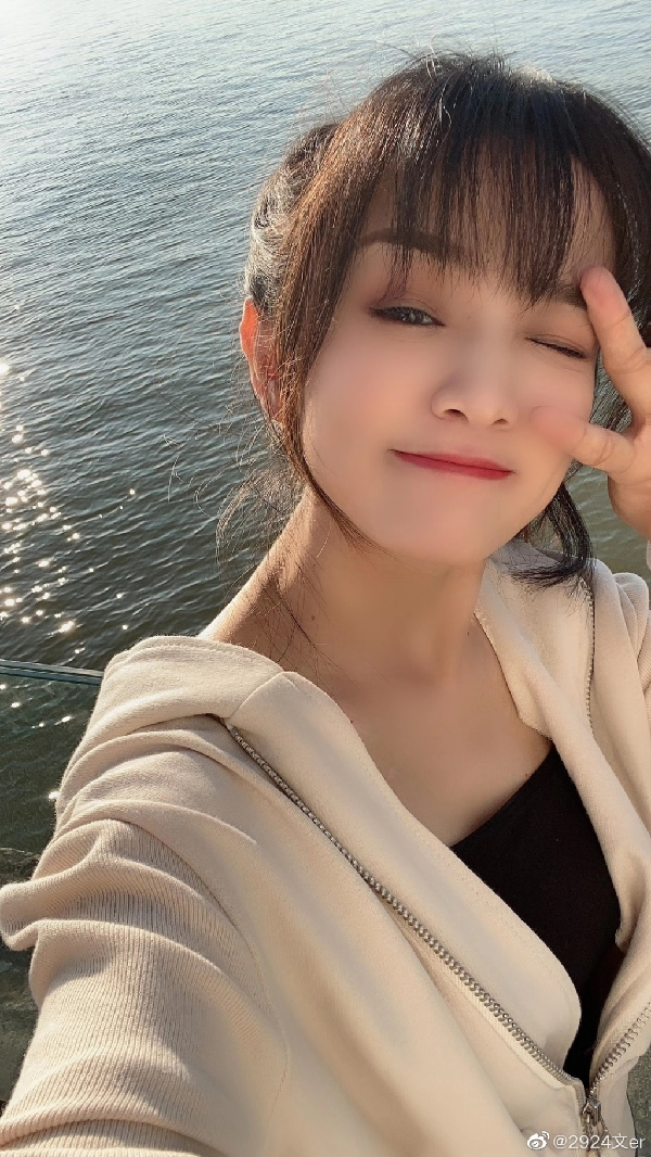 元宵节快乐文儿绝美写真来袭