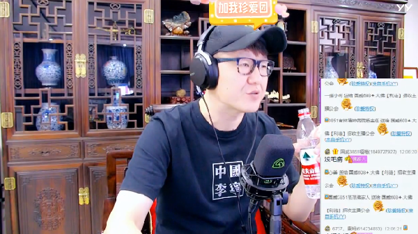 百万锹豪刷刘一手!大佛:我支持