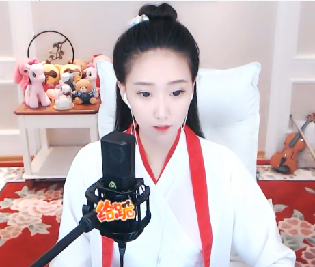 美琪变身紫霞仙子却被认成小龙女