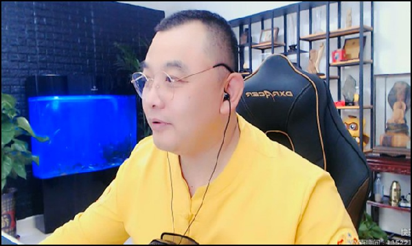 左右不是,快乐哥解释放皇族战歌