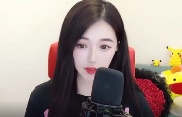 御风高颜值美女薇安!实力献唱