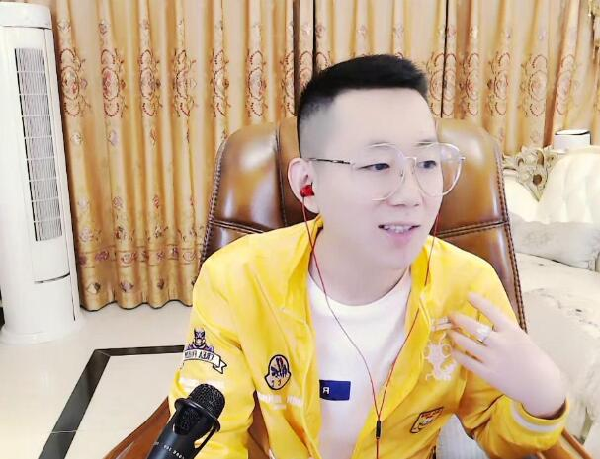 王小源预解散大院,粉丝为他点赞