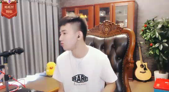 他豪刷千万!宴上举止让阿哲佩服