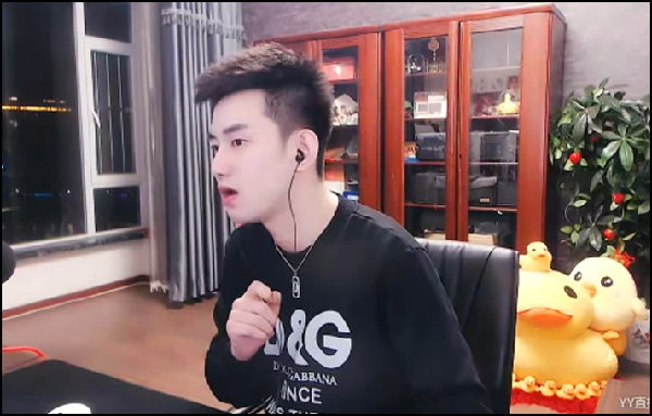 浅蓝签约睿廷，阿哲如此回应