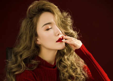 文静战户外组,小组第一晋级18强