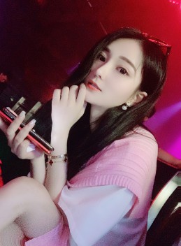 昨晚两位神豪豪刷猫猫!