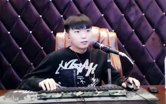 赵小磊晒千万直播时通知!