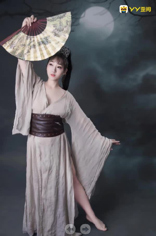 百变美女！性感穿越！！