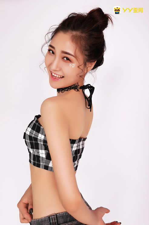 新一代女神，性感与才艺的美宝