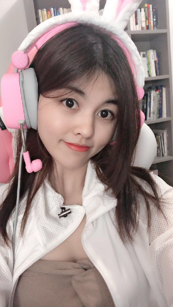 狼腾的王者美少女-软糖