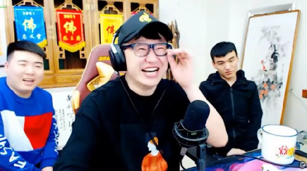 哦哥九辰凯奇三神豪坐镇!战头条