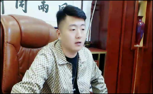 平生豪刷小洲,67万登顶话社第一