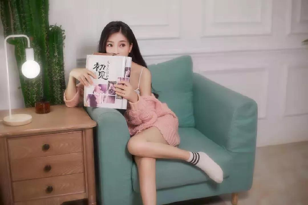 梨芙-意境唯美下的女孩