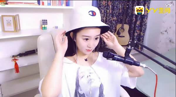 芮甜甜直播间成战场？挺哥帮谁？