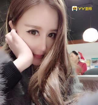 青春靓丽的气质美女-金宝儿!