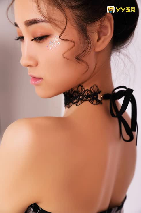 新一代女神，性感与才艺的美宝