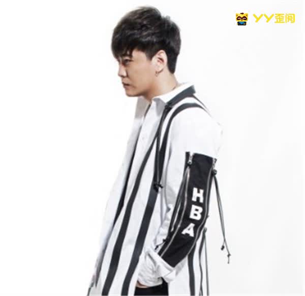 韩毅激战男歌手,成功晋级16强
