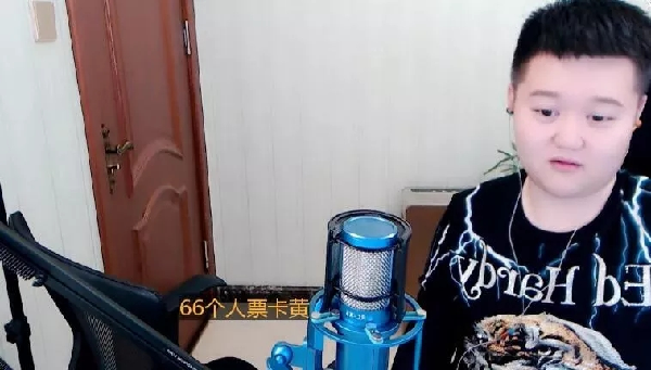 堪比童星、曾与小沈阳同台演出