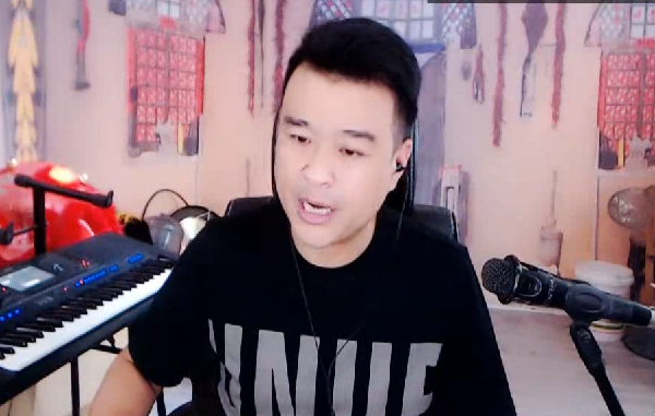 大衣:暂时的低谷是对主播的考验