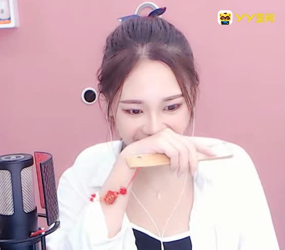 鱼丸实力颜值主播