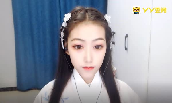 隐藏在青衣下的傲骨,为你所动容