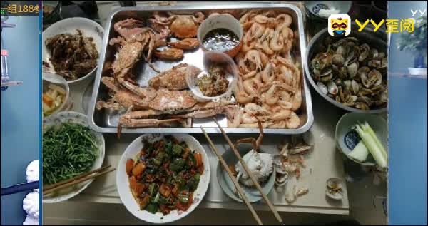 魏佳艺三周年庆落泪，感恩粉丝