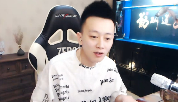 206万票!九情连获两轮头条