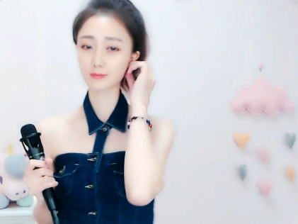 美女诗然献唱991赢得粉丝赞誉