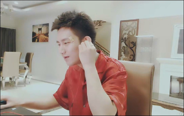 真爱,猫哥开播前为阿哲做此事