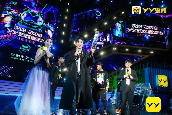 摩登兄弟嘉年华连唱7首回馈粉丝