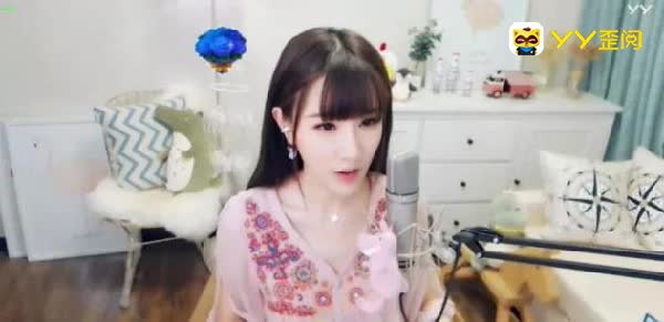 圈内混乱遇潜规则 子晴忆心酸事