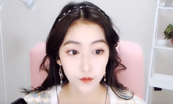 同饮江水不同乡
