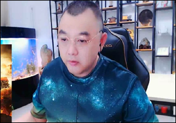 平生哥批评快乐哥不敬业直播