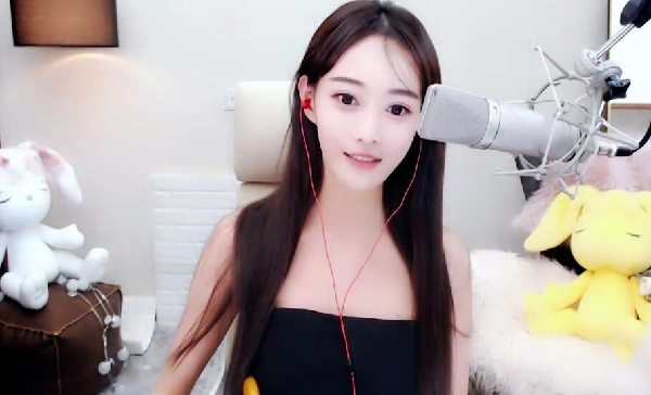 赏金之夜,芮甜甜获全区战力第一