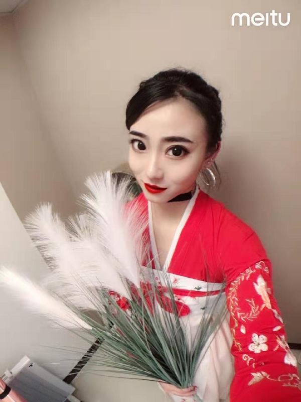 西子穿汉服直播，太美了！