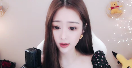 御风小狮子与柳婷二人同框飙歌
