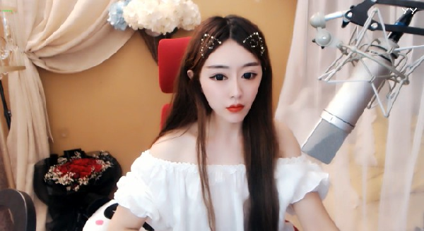 小三岁签约,会长送上公会的爱