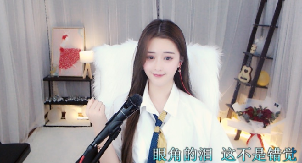 璐一努力开播,获空城飞机奖励