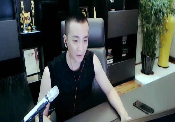 67投稿人龙太子关注歪阅官方公众号关注yy官方公众号歪阅官方微博