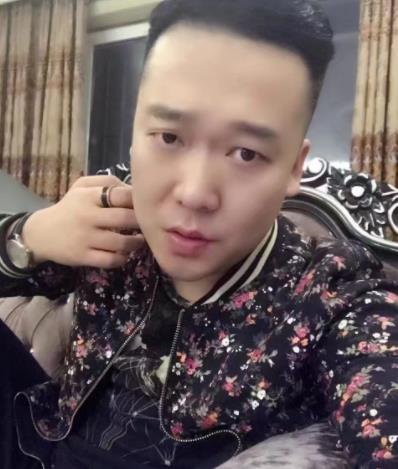 女徒喝多直呼敏感姓名,敏感表态